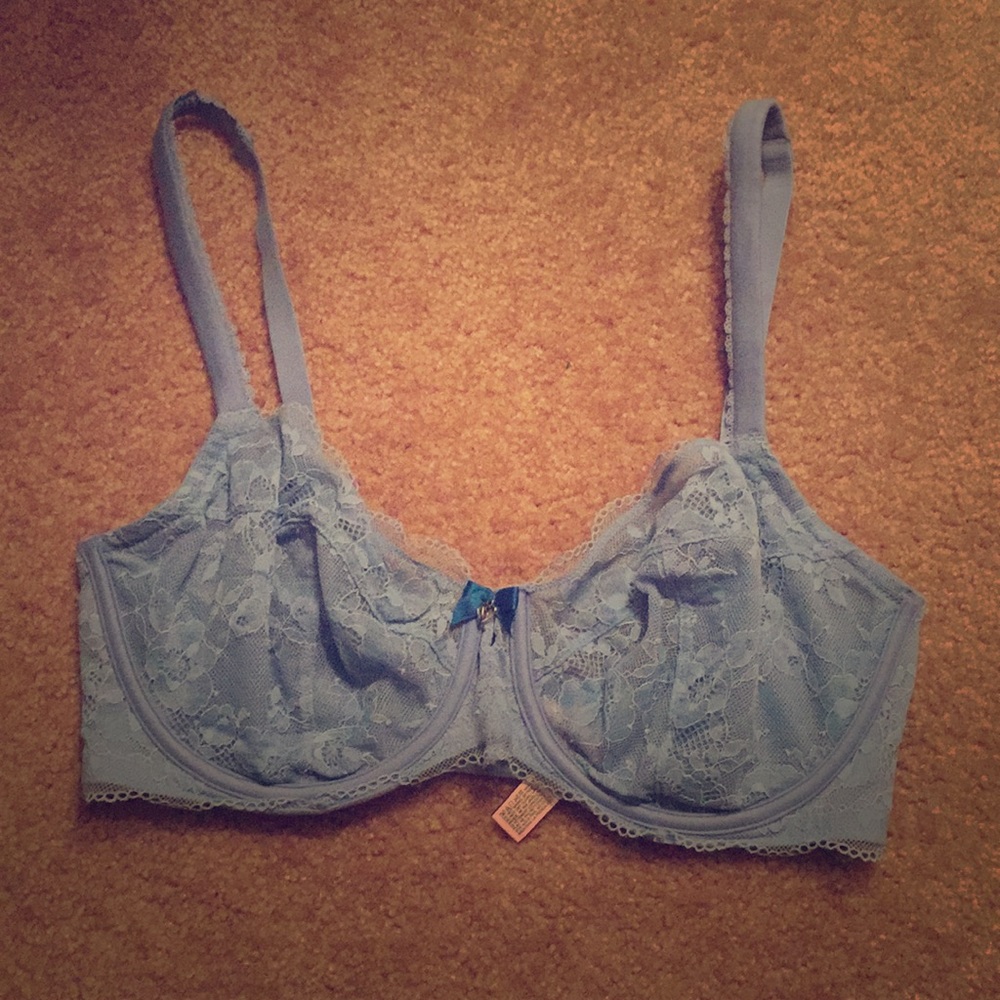 VS lace bra